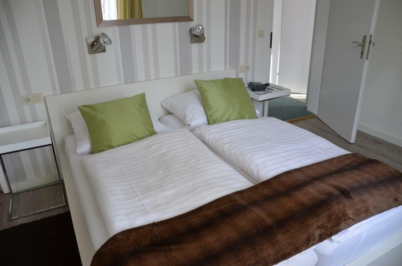 Hotel Restaurant Kniebishoehe Freudenstadt Bagian luar foto